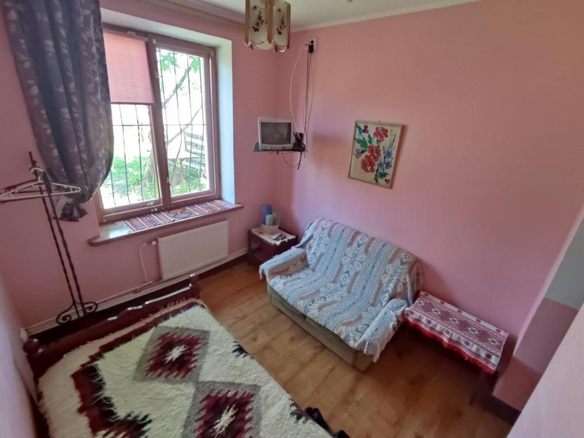 Готель-Маєток Lipiny Ngoại thất bức ảnh